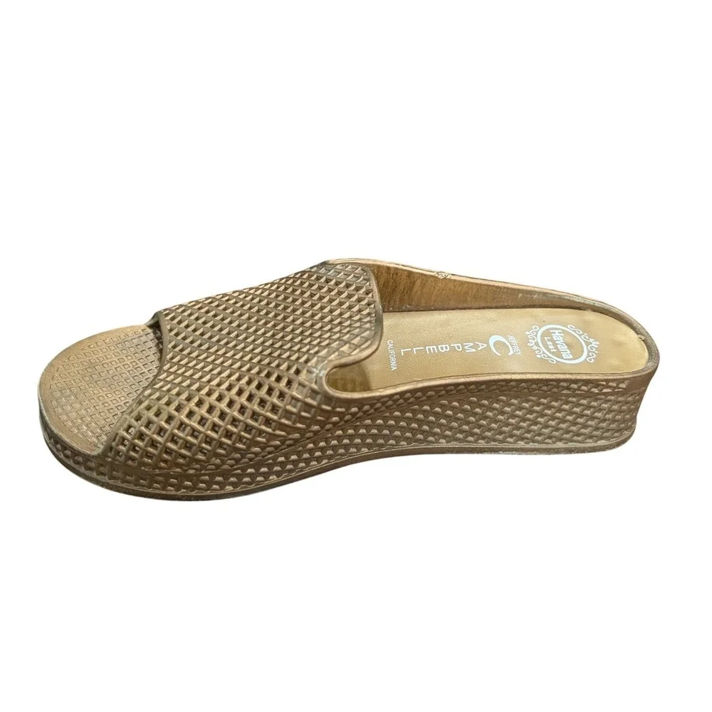 Jeffrey Campbell casual wedges design