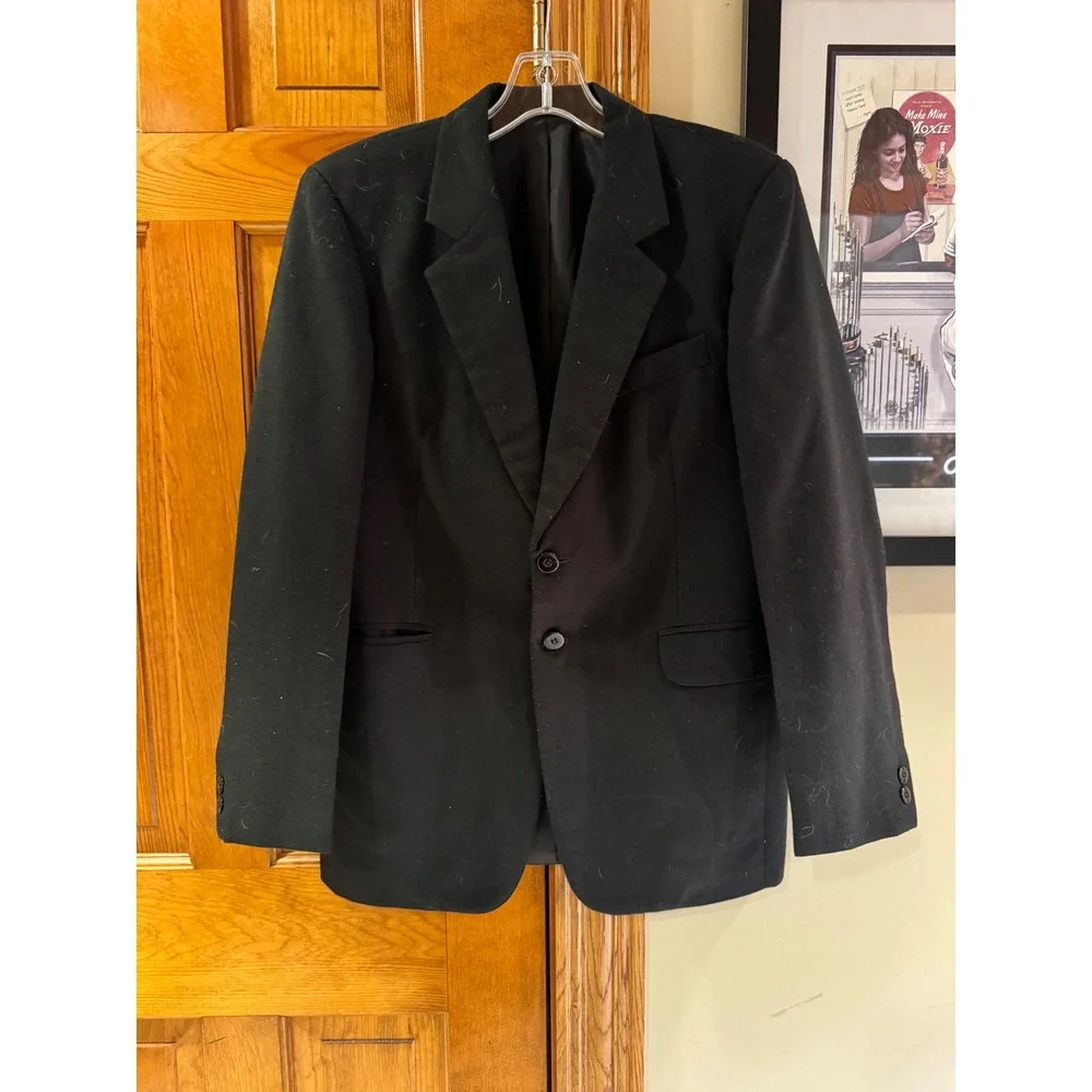 Trajes Valher estimated men