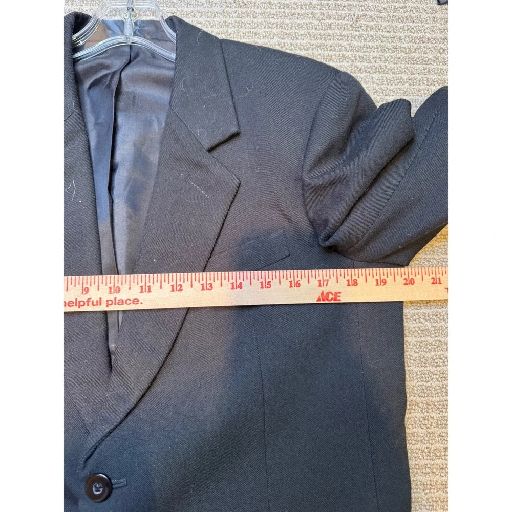 Trajes Valher estimated men