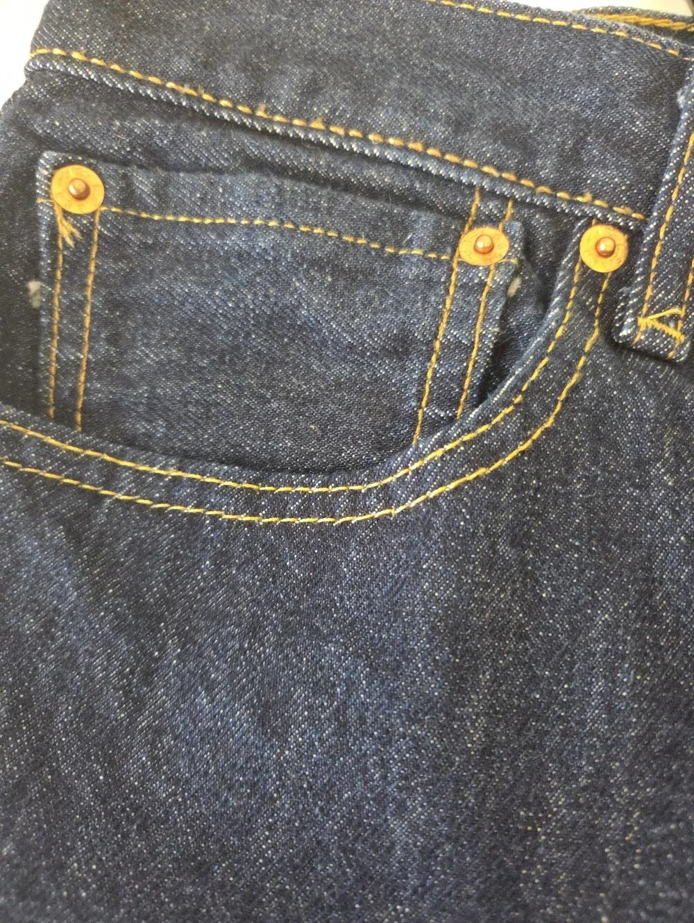 Levis width make