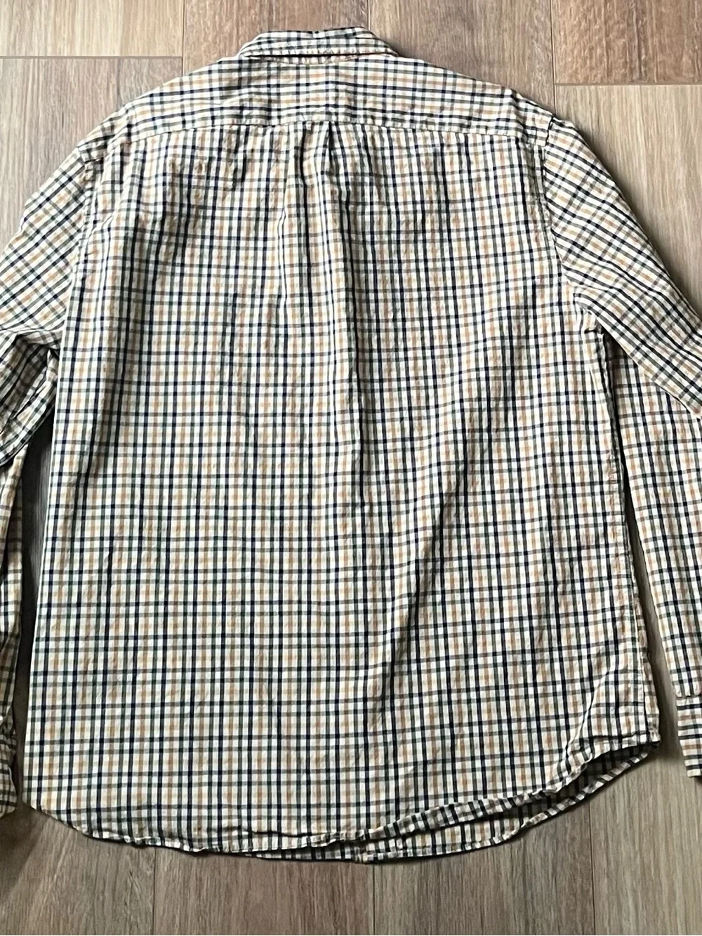 J. Crew Men’s Large Button-Down Plaid Shirt in Yellow, Navy untucked slim fit