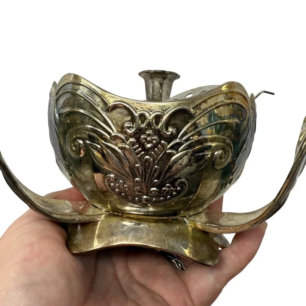 Unmarked this silverplate