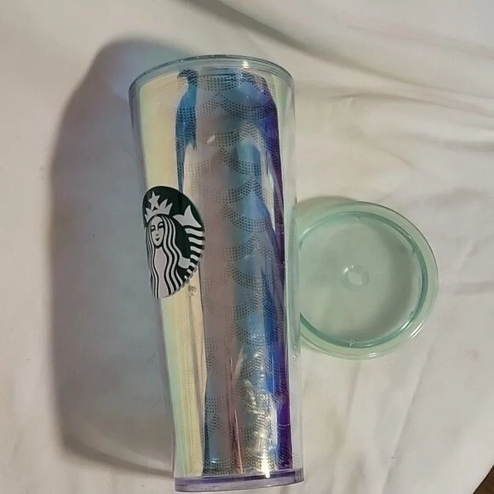 Starbucks shimmering spectacle