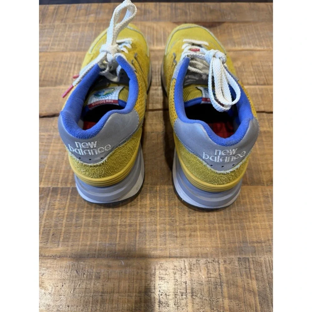 New Balance product pair
