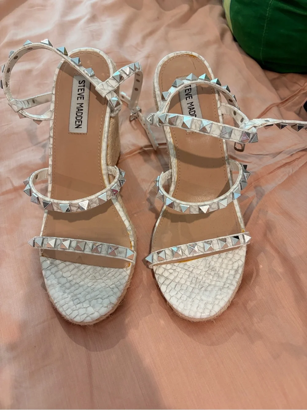 Steve Madden eye catching