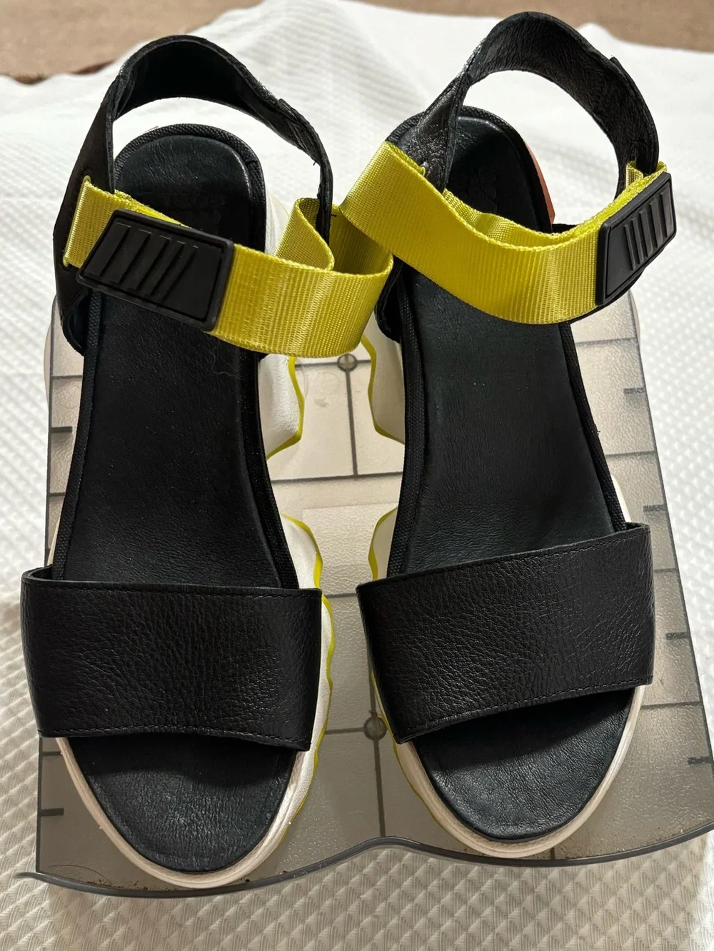 Sorel chunky platform