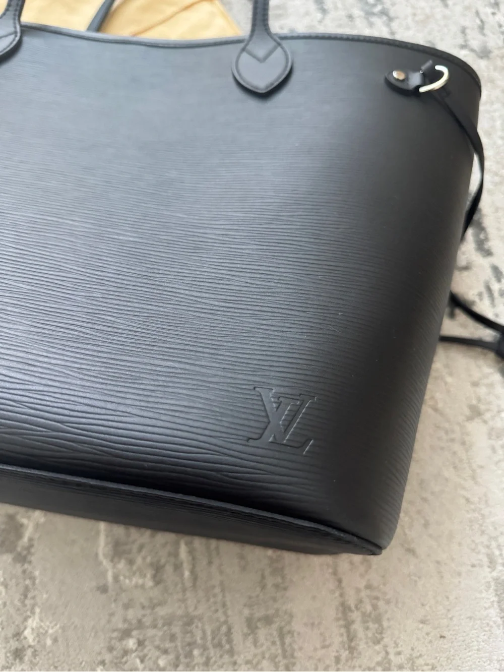 Louis Vuitton classic louis