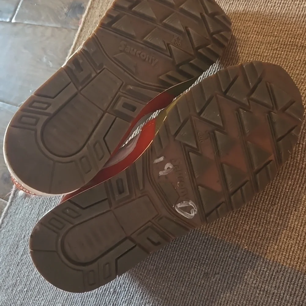 Saucony shadow sneakers