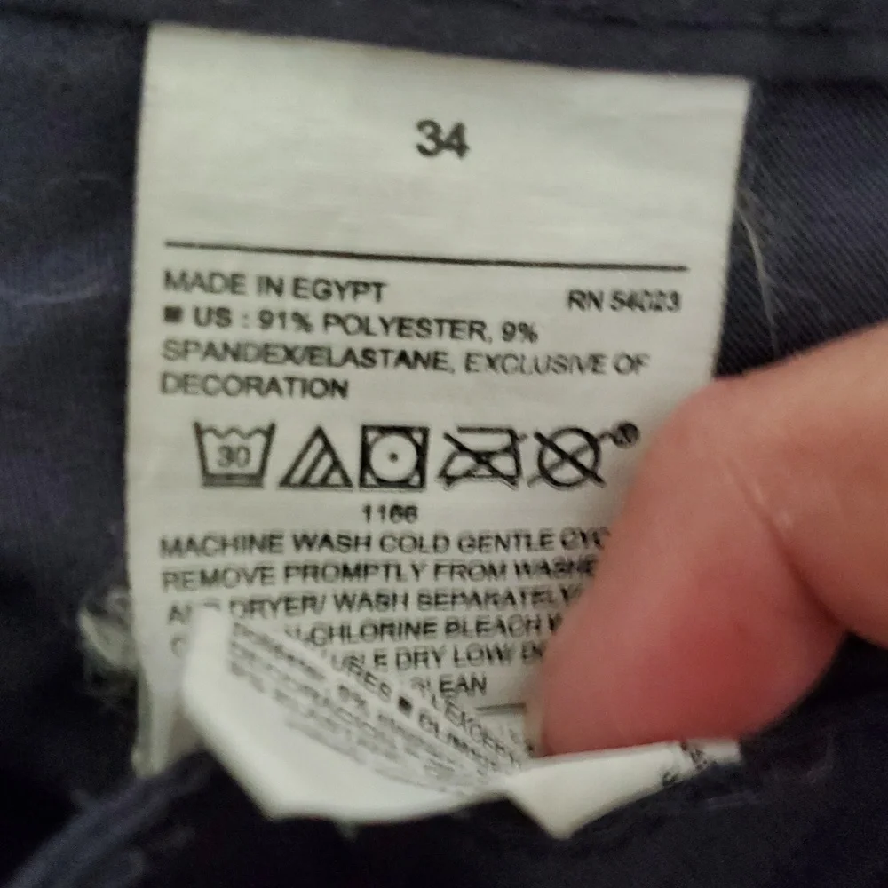Old Navy dive into