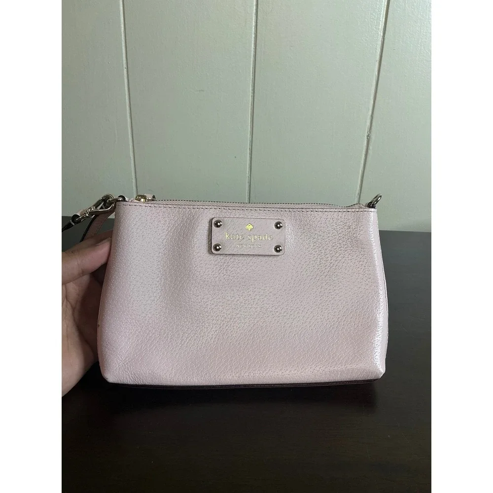 Kate Spade Wristlet Clutch Women's‎ One Size Leather Handbag Purse
