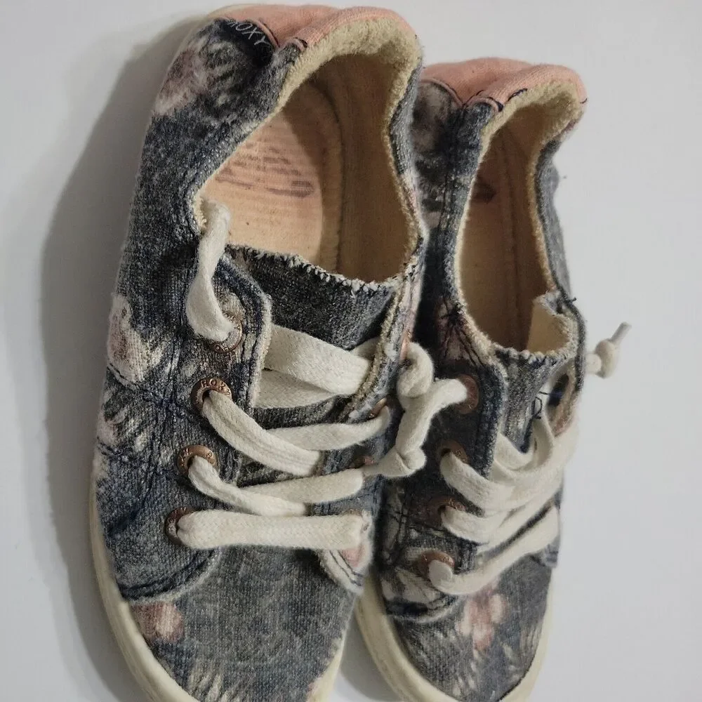 Roxy flat girls