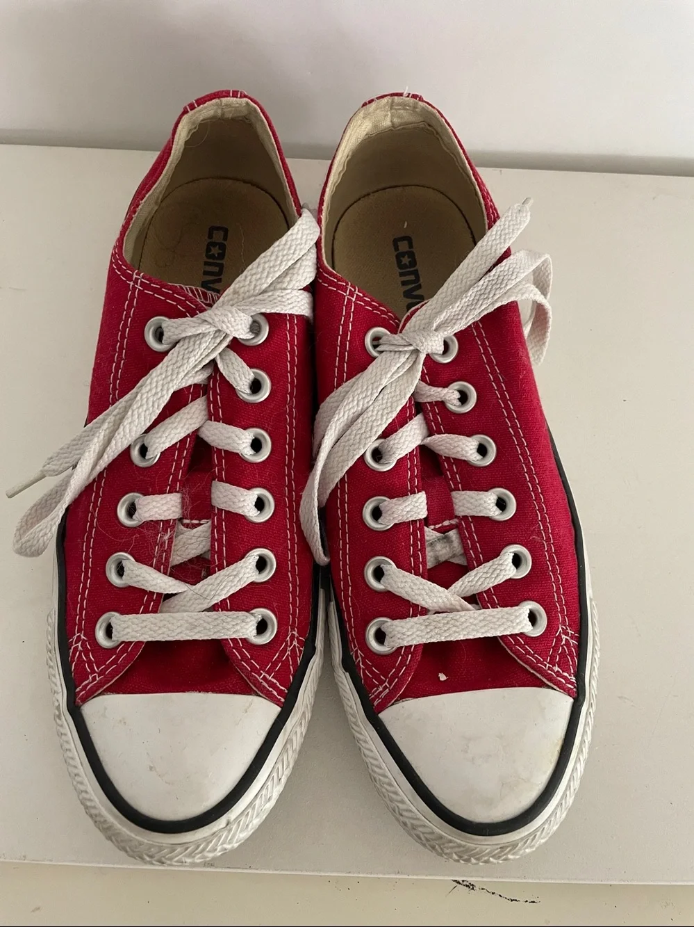 Converse women’s pics