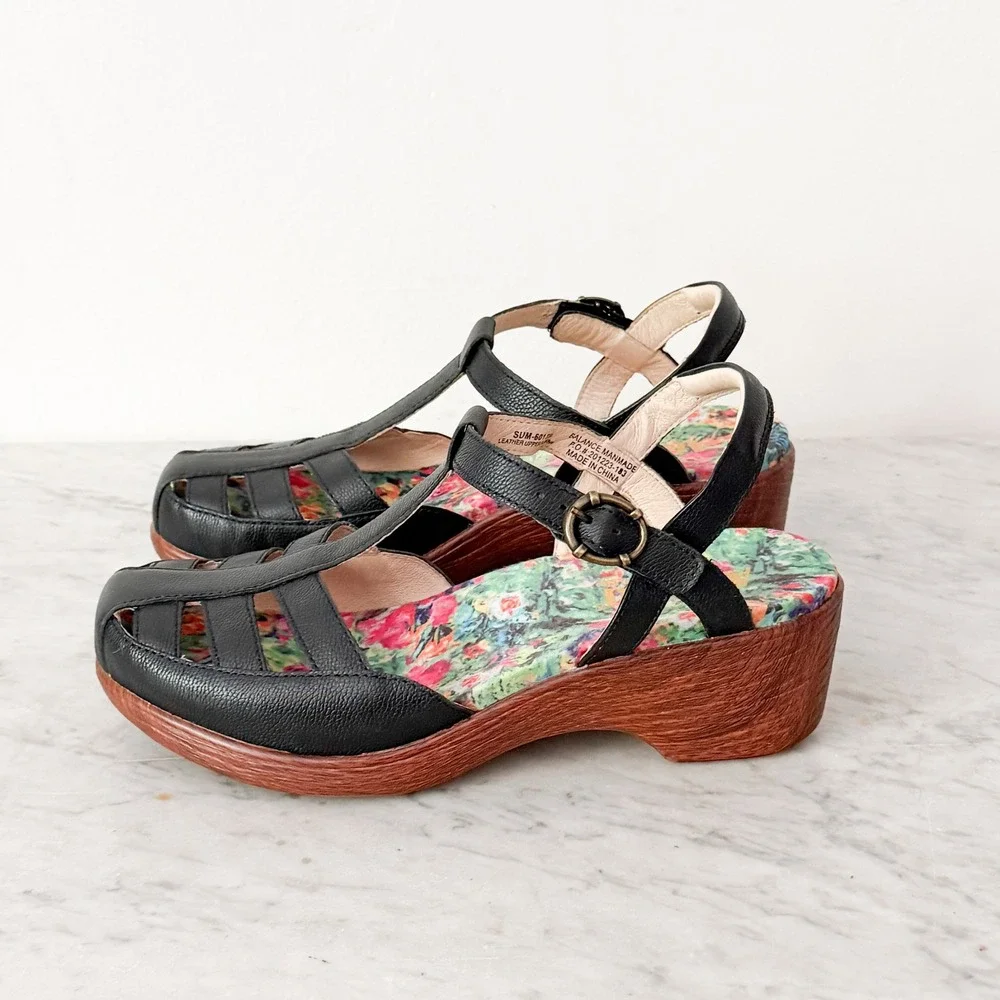 Alegria strap leather