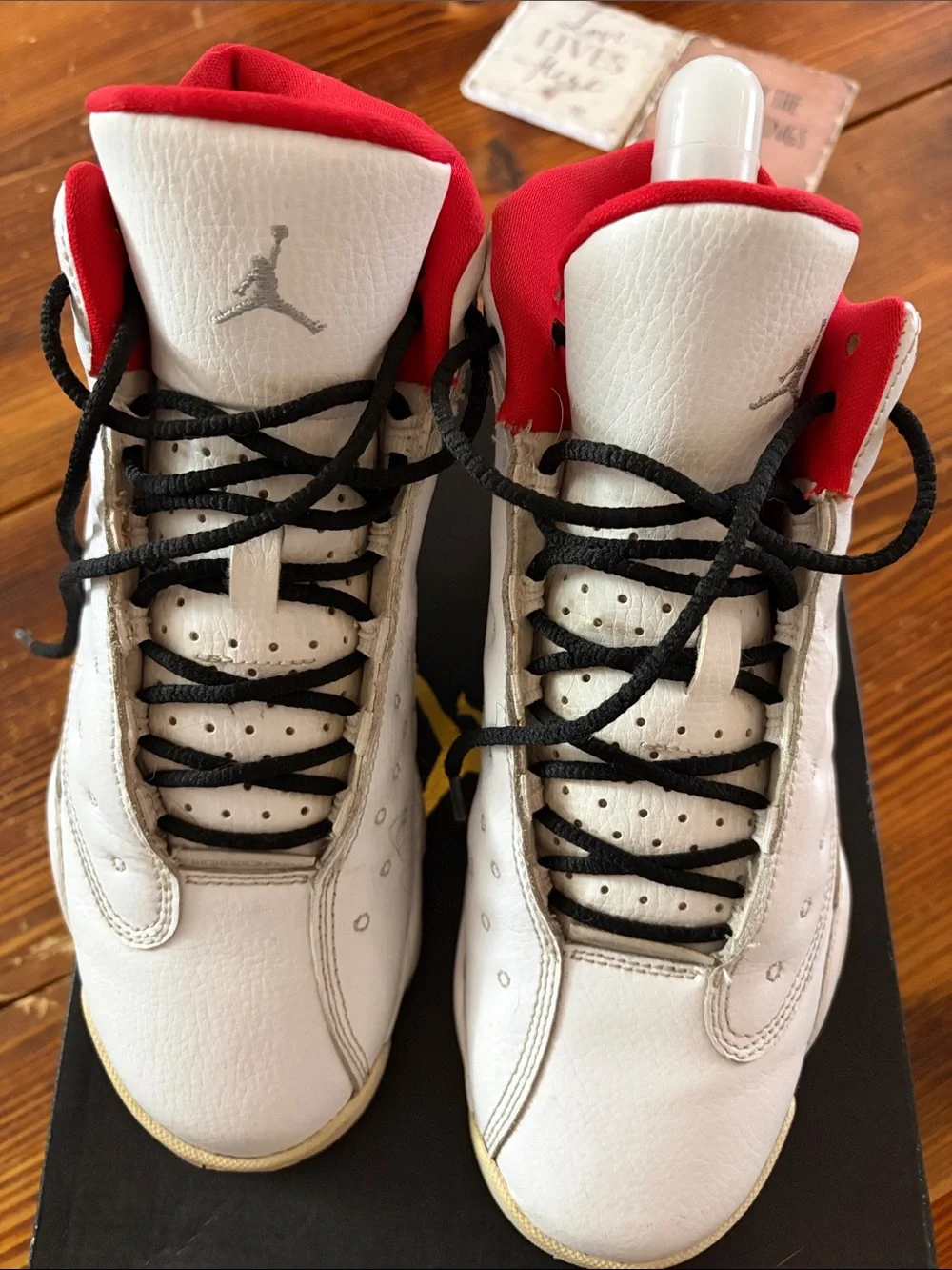 Jordan clean white