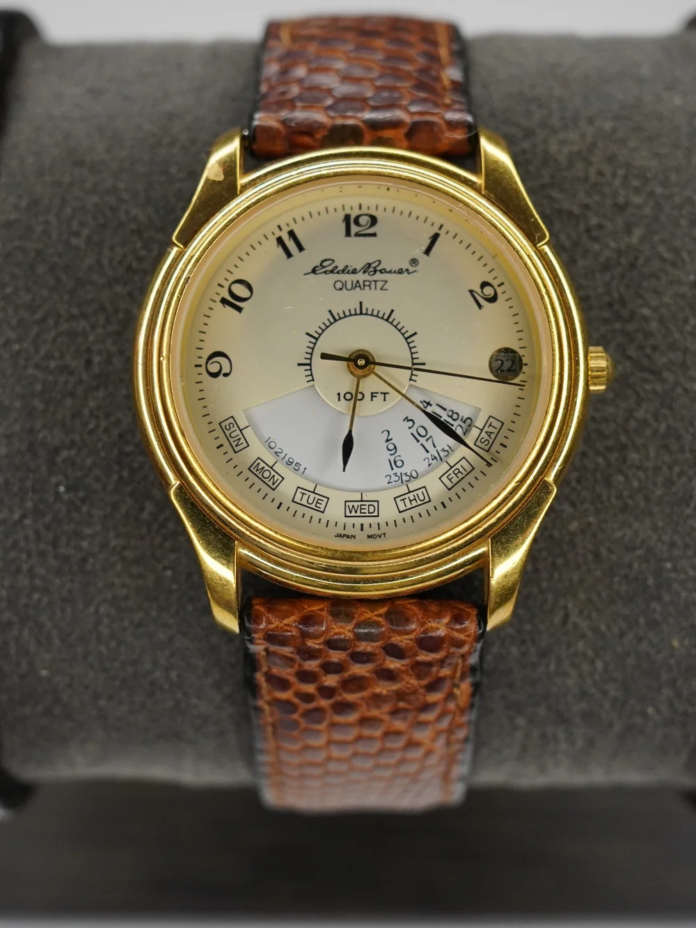 Eddie Bauer movement quartz