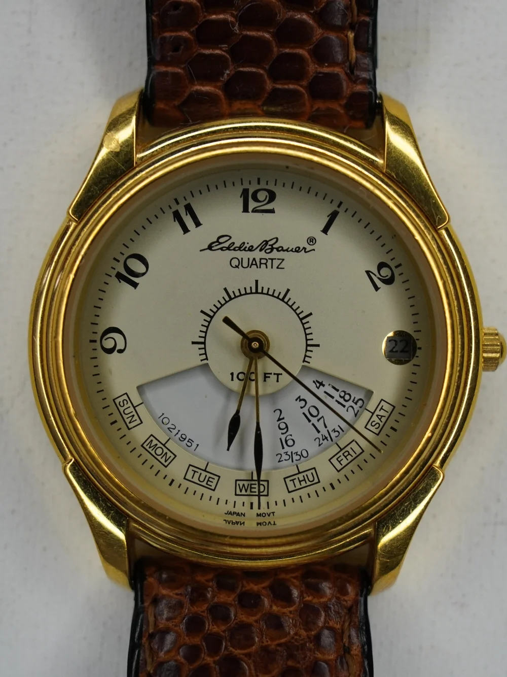 Eddie Bauer movement quartz