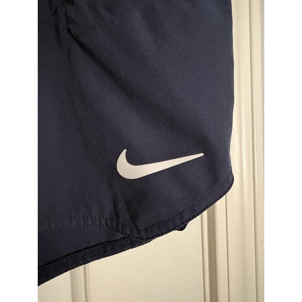 Nike excellent preowned