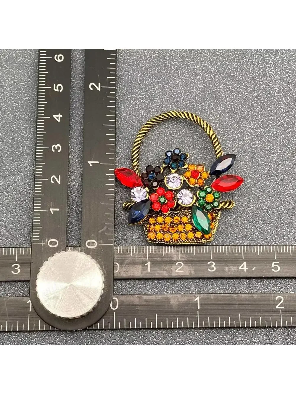N/A this brooch