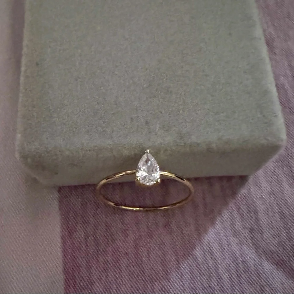 Teardrop Gem Ring