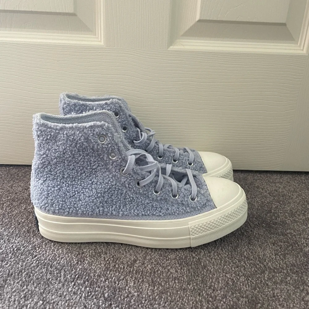 Converse high top