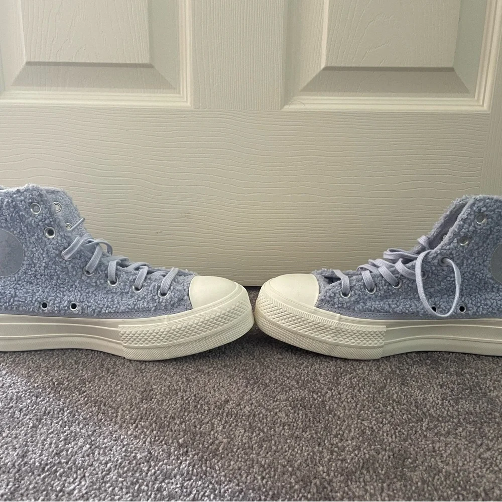 Converse high top