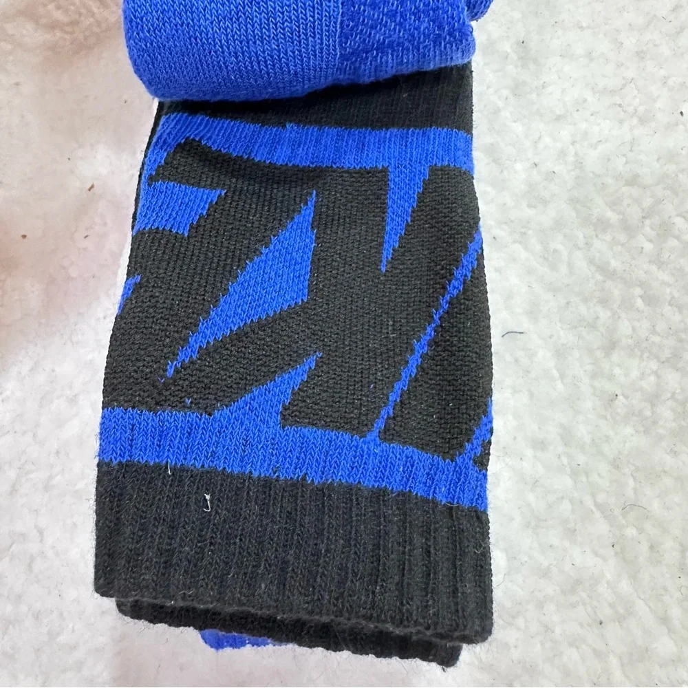 Nike pair cushioned