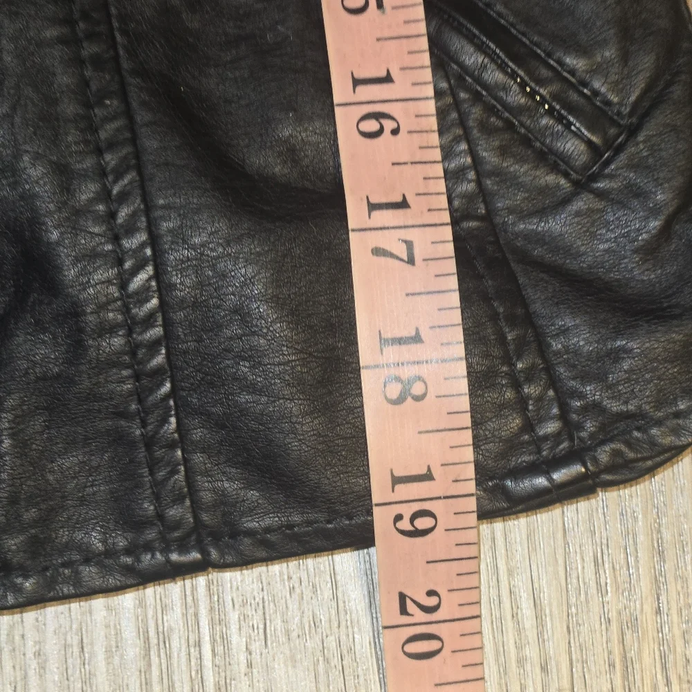Jou Jou chic jacket accents