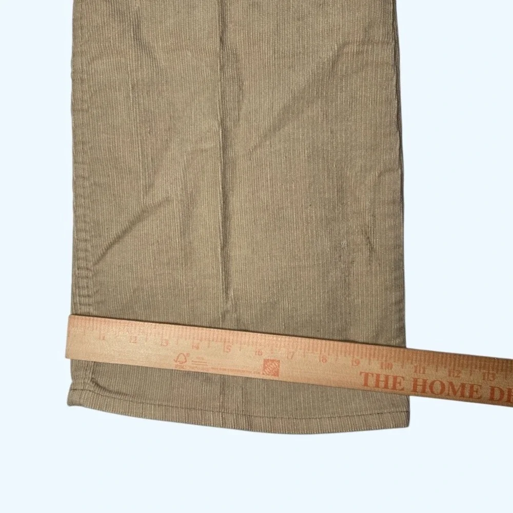 Levis tab hard