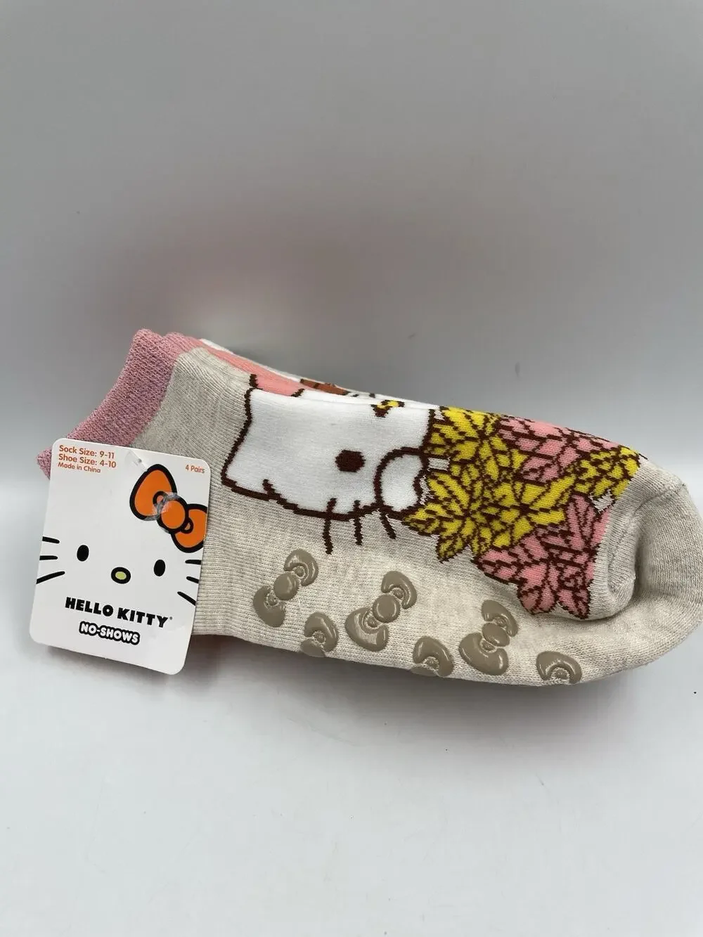 Hello Kitty 2026 Fall Harvest Womens 4 Pair Size 4-10 Socks NEW With Tags
