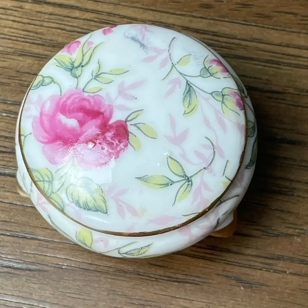 Unknown small vintage