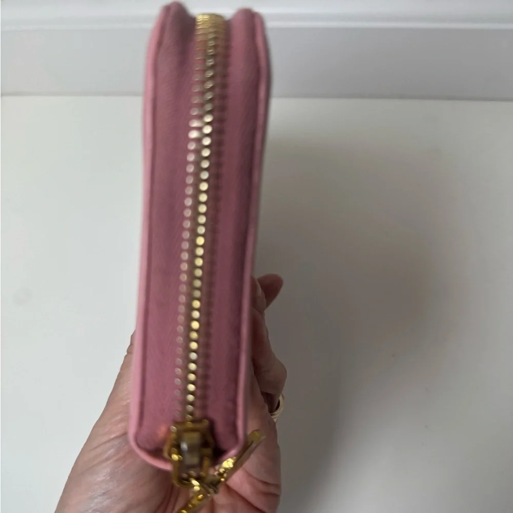 Prada pre owned