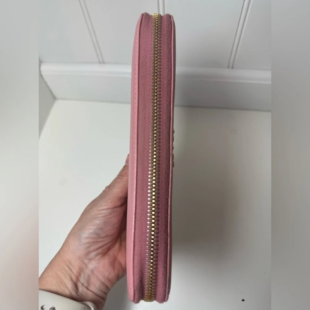 Prada pre owned
