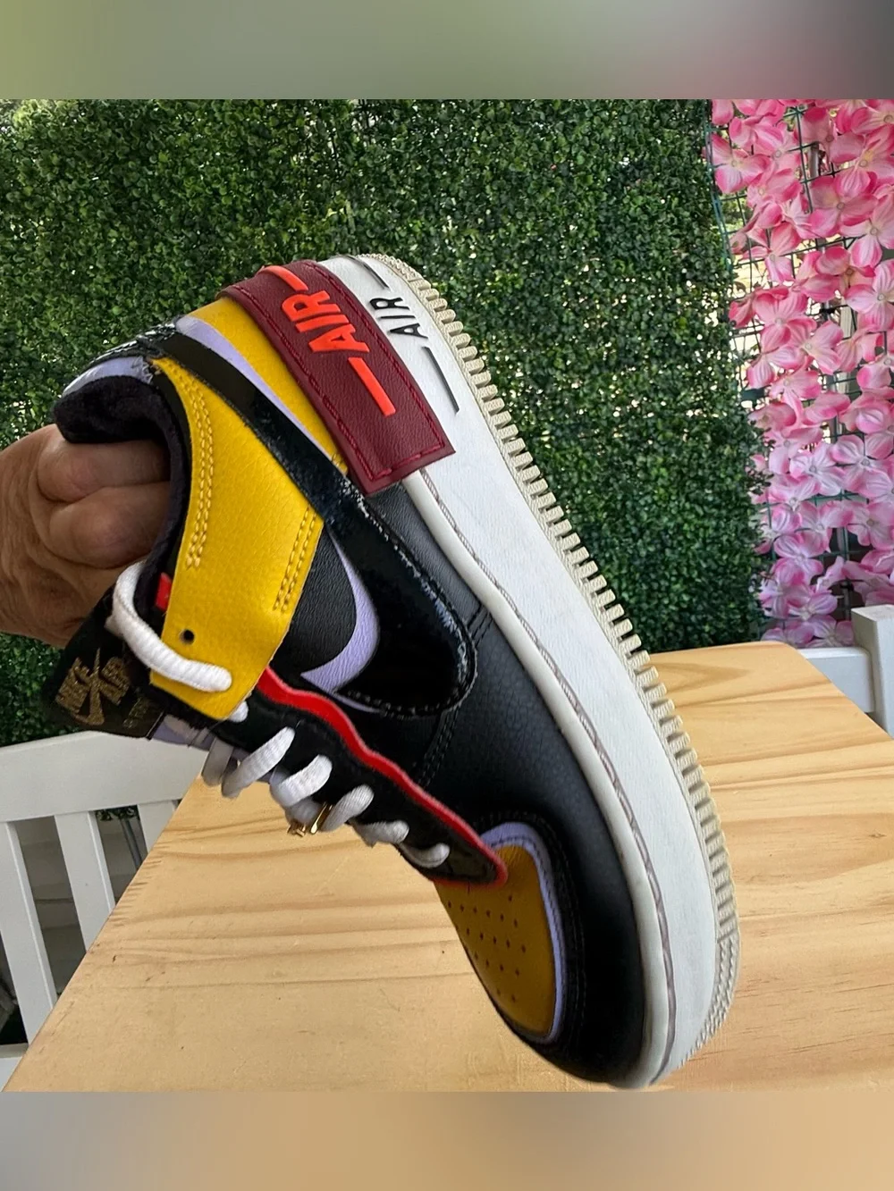 Nike embroidered black