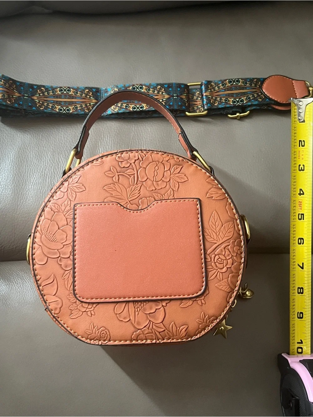 Source Unknown round crossbody