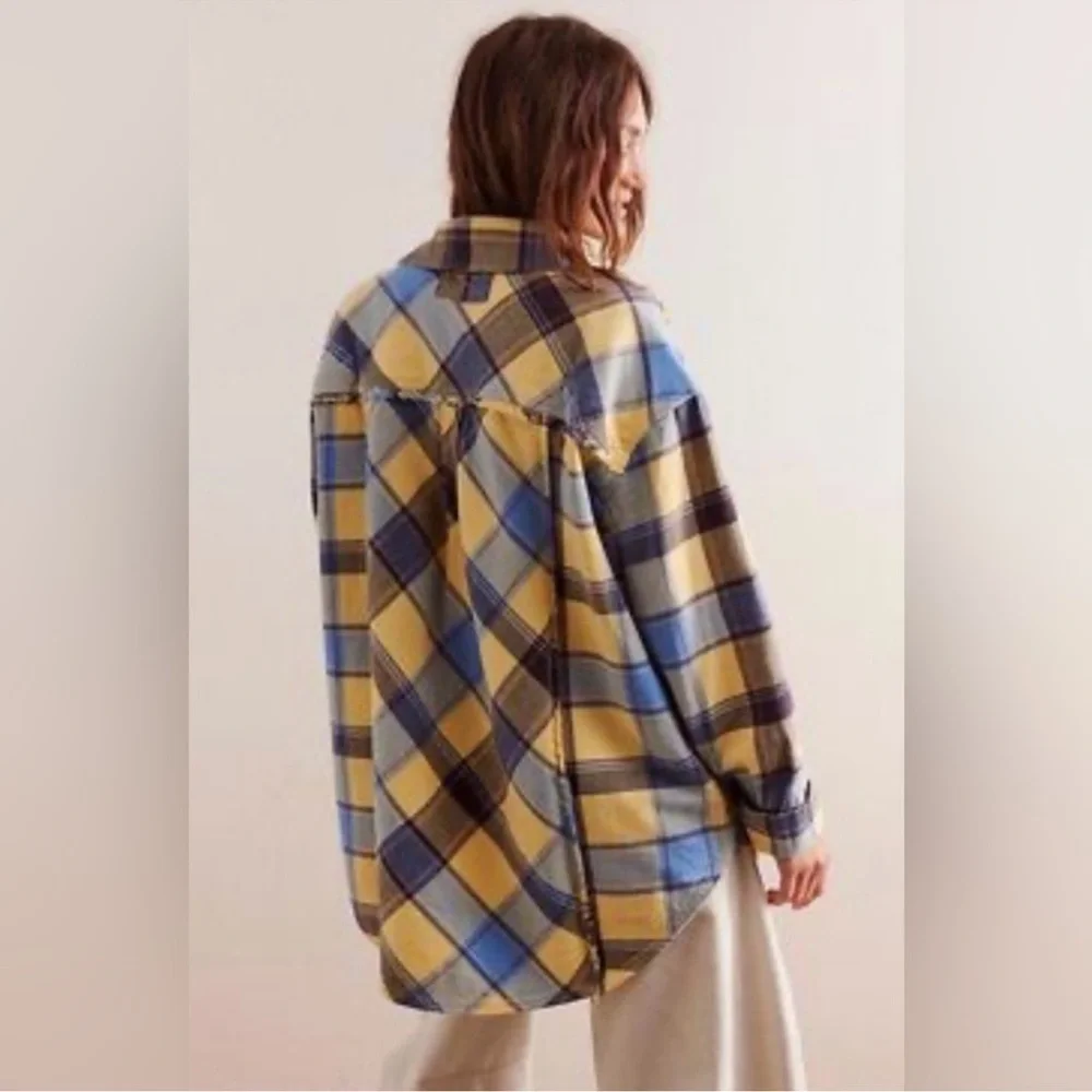 Free People inside tags