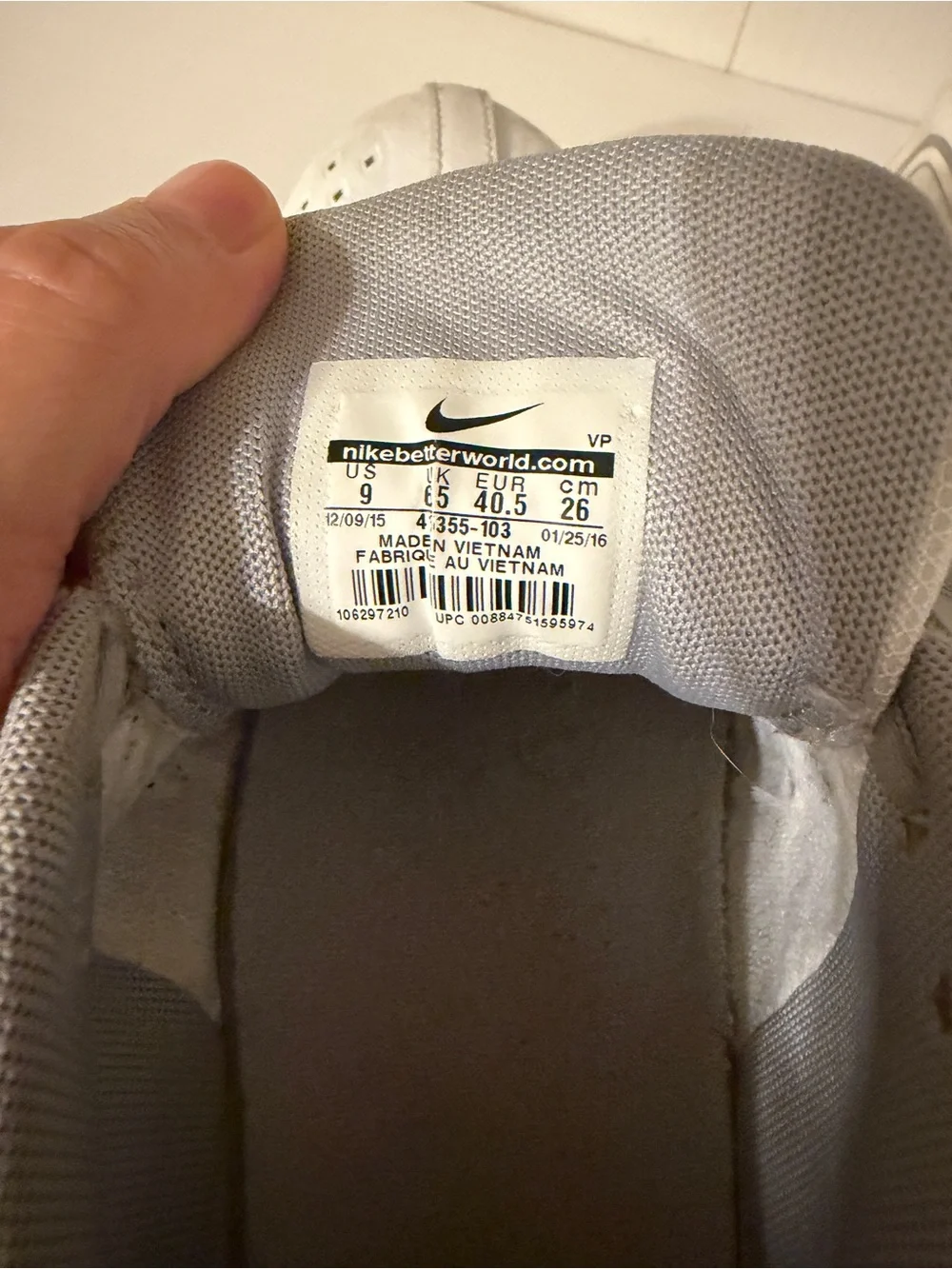 Nike women reax