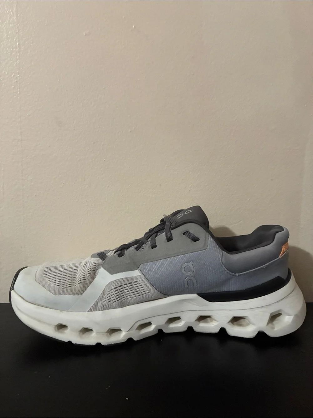 On Running breathable mesh