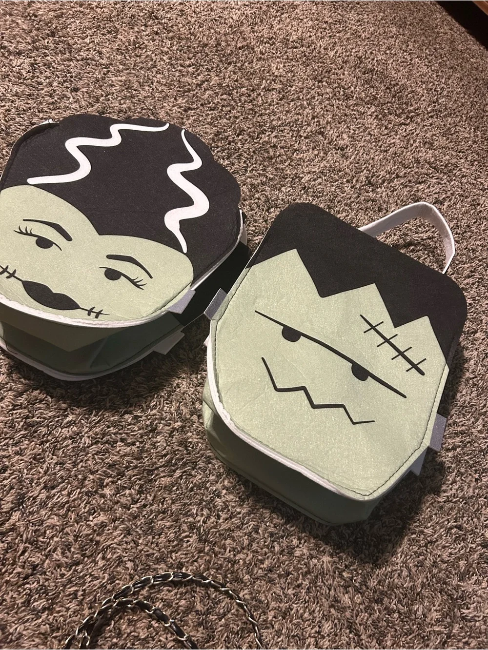 Halloween fun green