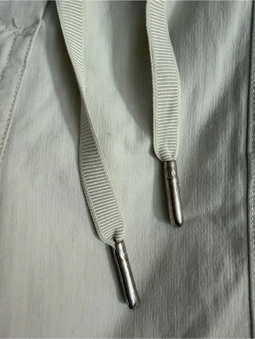 lululemon athletica drawcord lined ties