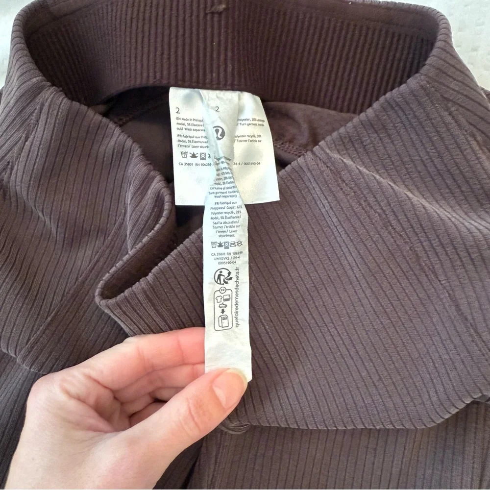 lululemon athletica flare excellent