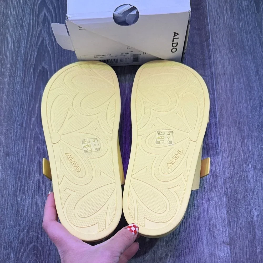 Aldo vibrant lemon