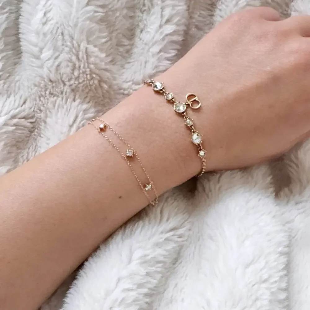Dior crystals consistent