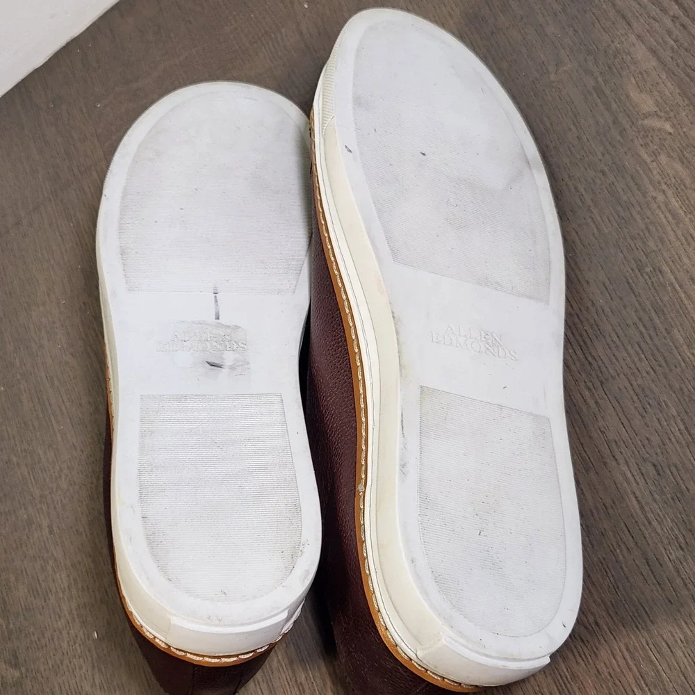 Allen Edmonds brown lining