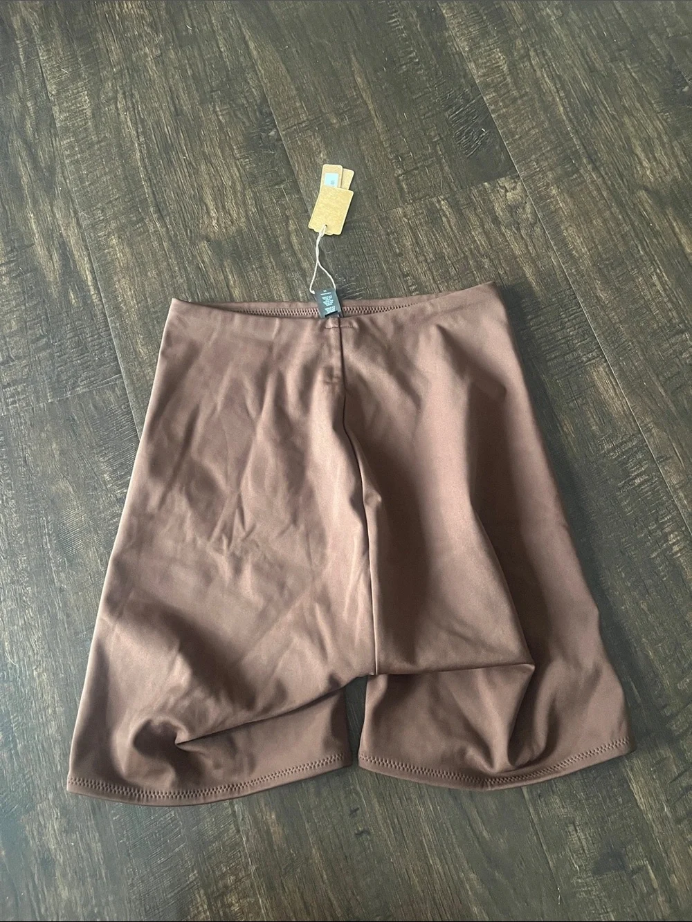 SKIMS nwt mid