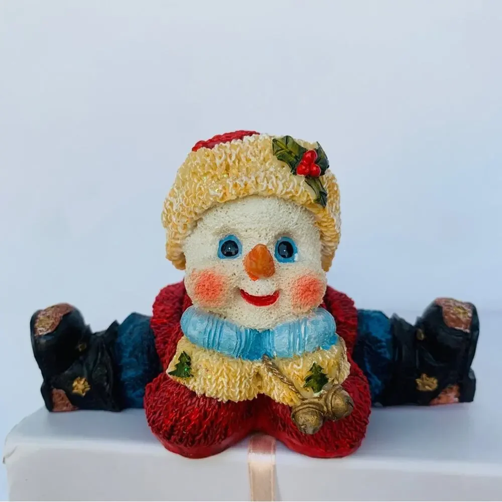 Vintage snowman shelf
