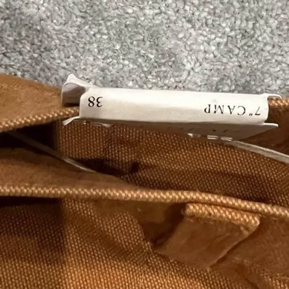 Unbranded om new