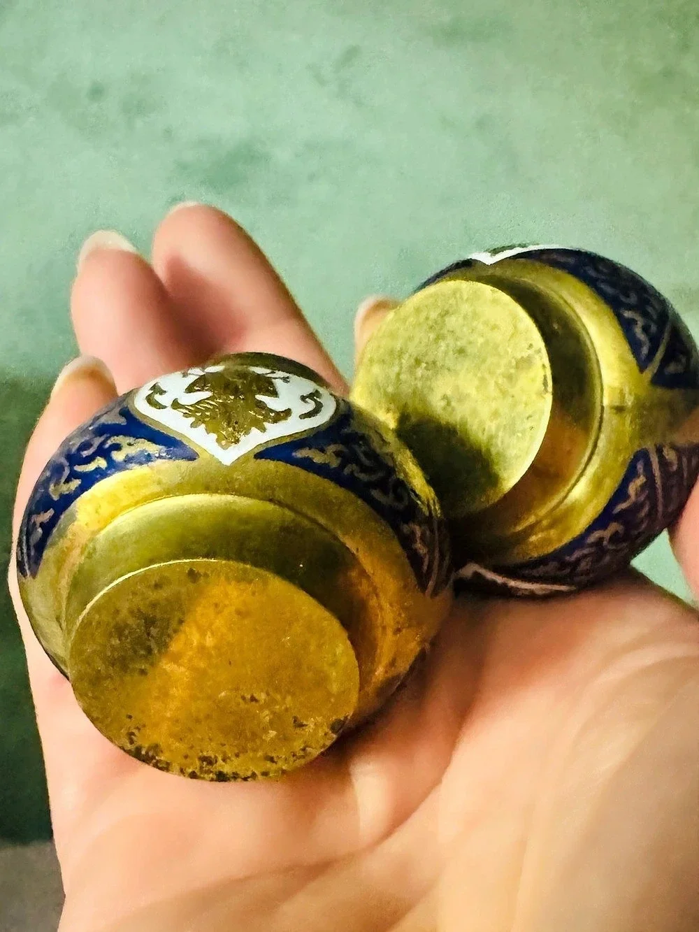 Vintage salt pepper