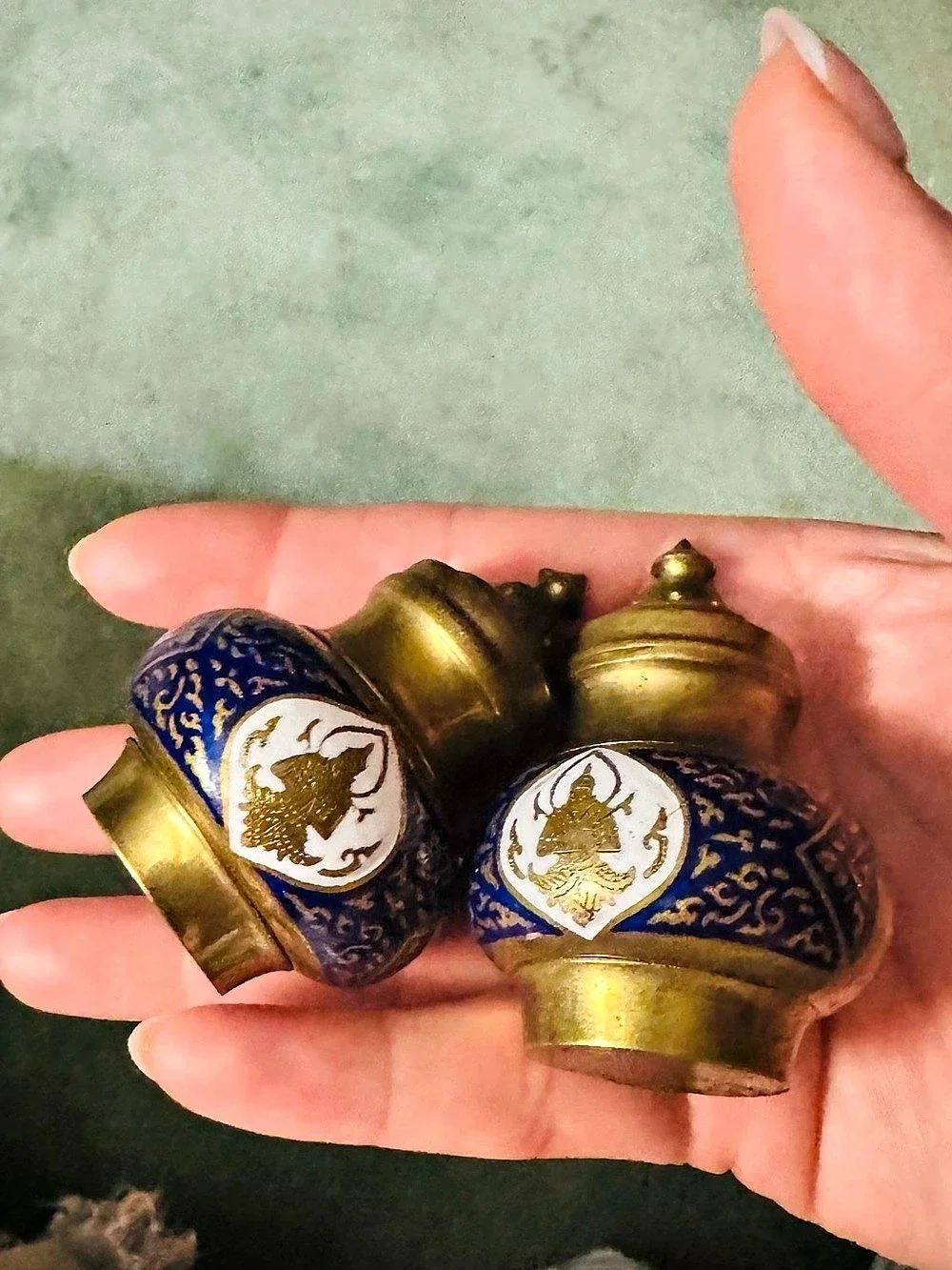 Vintage salt pepper