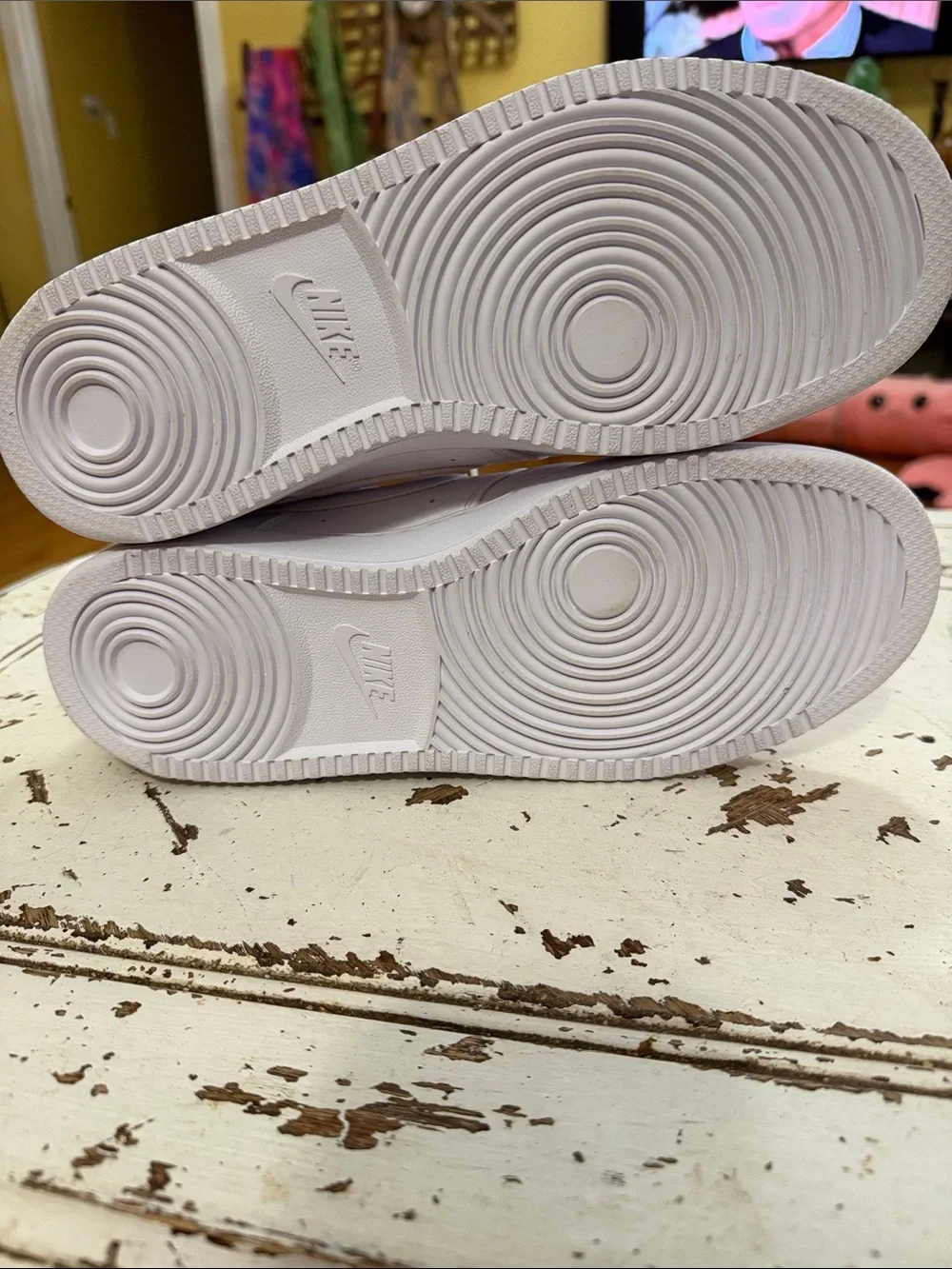Nike low top