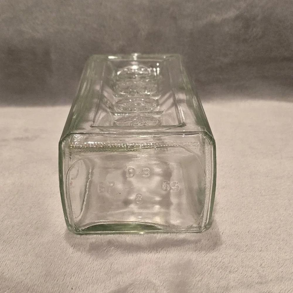 Unbranded vintage clear